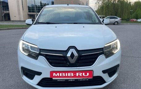 Renault Logan II, 2021 год, 998 000 рублей, 2 фотография