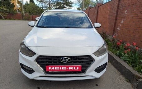 Hyundai Solaris II рестайлинг, 2017 год, 810 000 рублей, 2 фотография