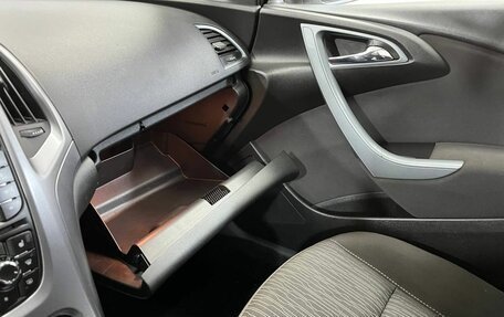 Opel Astra J, 2014 год, 960 000 рублей, 29 фотография