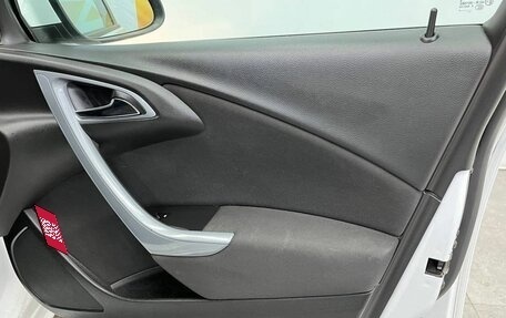 Opel Astra J, 2014 год, 960 000 рублей, 27 фотография