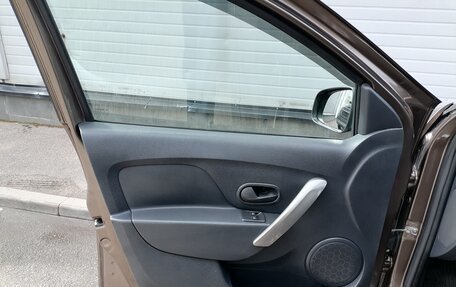Renault Logan II, 2021 год, 889 000 рублей, 16 фотография