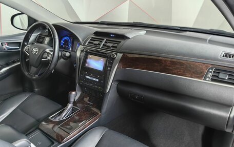 Toyota Camry, 2016 год, 1 983 000 рублей, 10 фотография