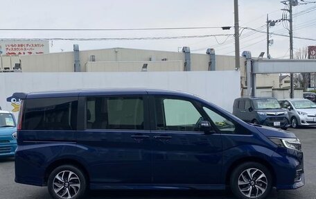 Honda Stepwgn IV, 2018 год, 1 690 000 рублей, 5 фотография