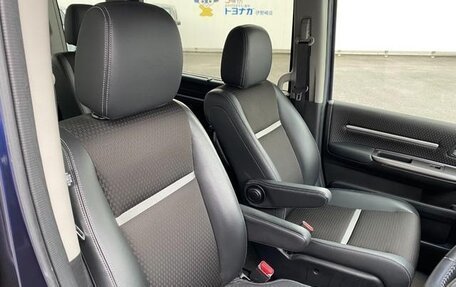 Honda Stepwgn IV, 2018 год, 1 690 000 рублей, 10 фотография