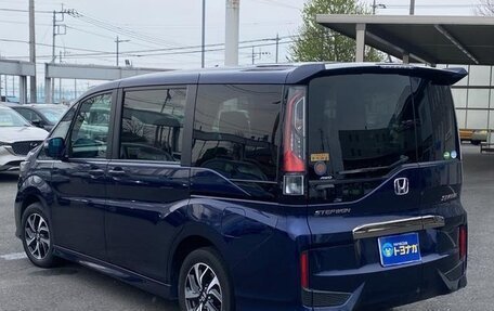 Honda Stepwgn IV, 2018 год, 1 690 000 рублей, 7 фотография