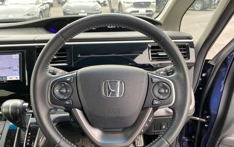 Honda Stepwgn IV, 2018 год, 1 690 000 рублей, 12 фотография