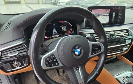 BMW 5 серия, 2022 год, 3 760 000 рублей, 10 фотография