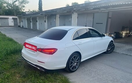 Mercedes-Benz E-Класс, 2022 год, 5 690 000 рублей, 2 фотография