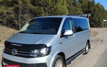 Volkswagen Caravelle T6 рестайлинг, 2015 год, 2 490 000 рублей, 3 фотография