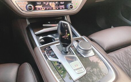 BMW 7 серия, 2020 год, 4 790 000 рублей, 15 фотография