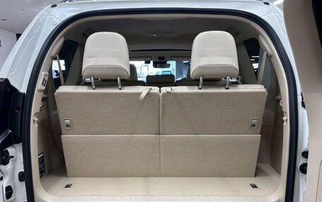 Toyota Land Cruiser Prado 150 рестайлинг 2, 2022 год, 3 700 000 рублей, 12 фотография