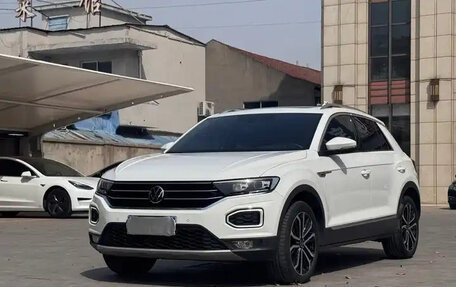Volkswagen T-Roc I, 2022 год, 2 068 810 рублей, 1 фотография