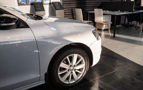 Volkswagen Jetta VI, 2013 год, 999 000 рублей, 4 фотография