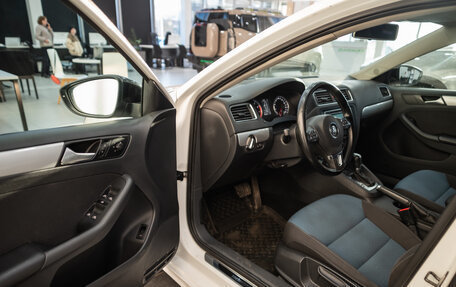 Volkswagen Jetta VI, 2013 год, 999 000 рублей, 9 фотография