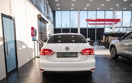 Volkswagen Jetta VI, 2013 год, 999 000 рублей, 6 фотография