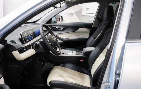 Chery Tiggo 4 I рестайлинг, 2025 год, 2 417 000 рублей, 6 фотография