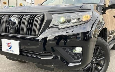 Toyota Land Cruiser Prado 150 рестайлинг 2, 2022 год, 3 720 000 рублей, 9 фотография