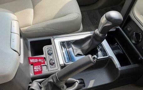 Toyota Land Cruiser Prado 150 рестайлинг 2, 2022 год, 3 720 000 рублей, 23 фотография