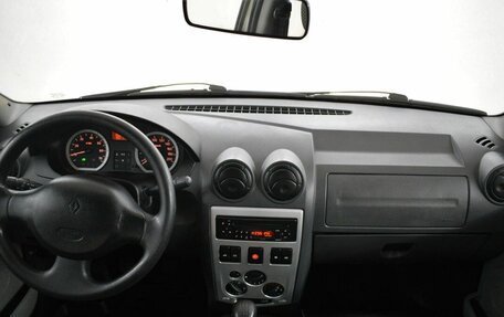 Renault Logan I, 2006 год, 440 000 рублей, 5 фотография