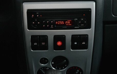 Renault Logan I, 2006 год, 440 000 рублей, 7 фотография