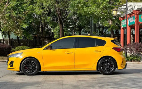 Ford Focus IV, 2022 год, 1 600 000 рублей, 5 фотография