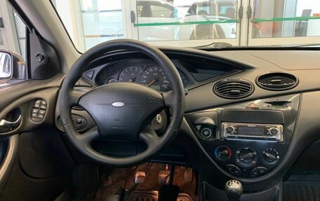 Ford Focus IV, 2002 год, 290 000 рублей, 9 фотография