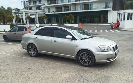 Toyota Avensis III рестайлинг, 2005 год, 720 000 рублей, 8 фотография