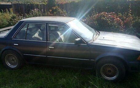 Nissan Bluebird VIII, 1984 год, 340 000 рублей, 2 фотография