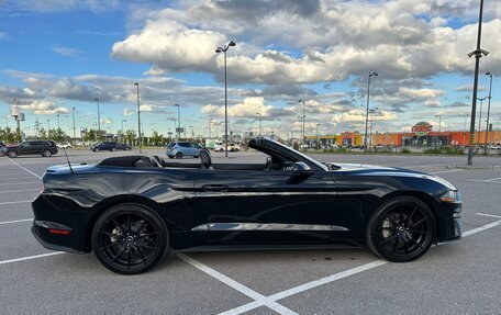 Ford Mustang VI рестайлинг, 2017 год, 3 049 000 рублей, 12 фотография