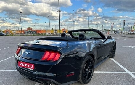 Ford Mustang VI рестайлинг, 2017 год, 3 049 000 рублей, 10 фотография