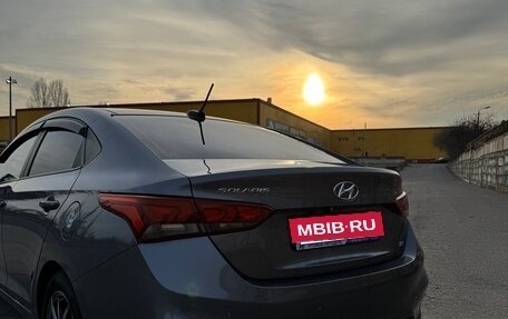 Hyundai Solaris II рестайлинг, 2018 год, 1 180 000 рублей, 2 фотография
