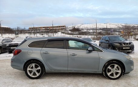 Opel Astra J, 2012 год, 559 000 рублей, 3 фотография
