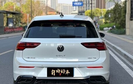 Volkswagen Golf VIII, 2021 год, 1 600 000 рублей, 5 фотография