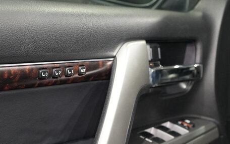 Toyota Land Cruiser 200, 2012 год, 3 380 000 рублей, 13 фотография