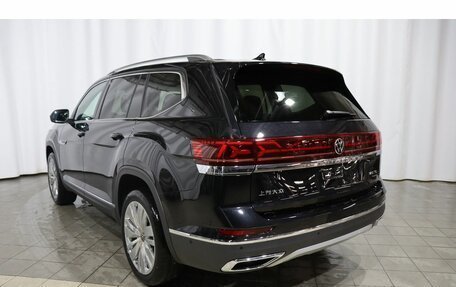 Volkswagen Teramont I, 2024 год, 6 900 000 рублей, 3 фотография