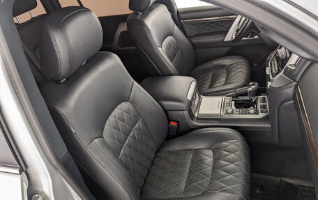 Toyota Land Cruiser 200, 2018 год, 7 850 000 рублей, 9 фотография