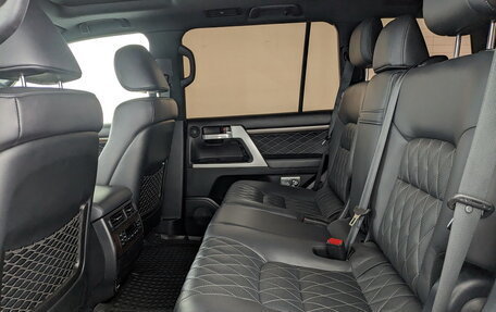 Toyota Land Cruiser 200, 2018 год, 7 850 000 рублей, 2 фотография