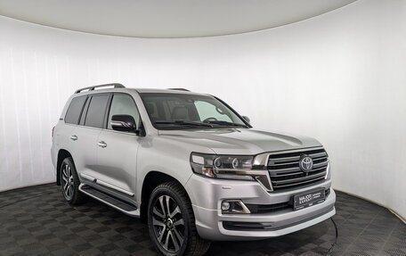Toyota Land Cruiser 200, 2018 год, 7 850 000 рублей, 24 фотография