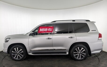 Toyota Land Cruiser 200, 2018 год, 7 850 000 рублей, 21 фотография