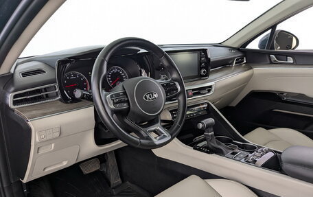 KIA K5, 2021 год, 2 800 000 рублей, 15 фотография