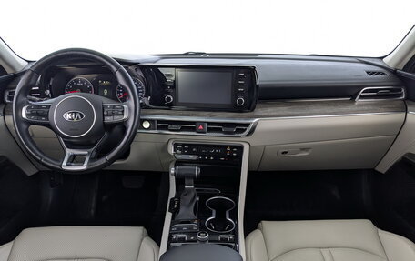 KIA K5, 2021 год, 2 800 000 рублей, 23 фотография
