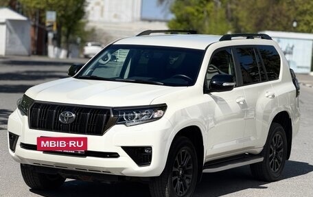Toyota Land Cruiser Prado 150 рестайлинг 2, 2021 год, 6 650 000 рублей, 2 фотография