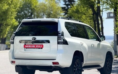 Toyota Land Cruiser Prado 150 рестайлинг 2, 2021 год, 6 650 000 рублей, 4 фотография