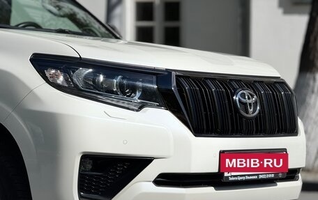 Toyota Land Cruiser Prado 150 рестайлинг 2, 2021 год, 6 650 000 рублей, 10 фотография