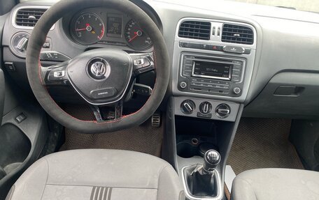 Volkswagen Polo VI (EU Market), 2017 год, 600 000 рублей, 5 фотография