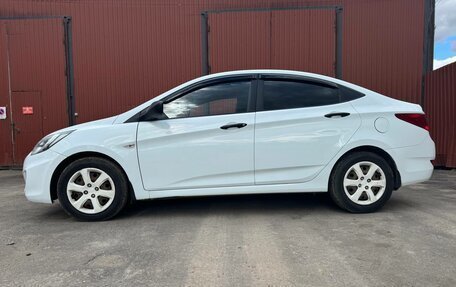 Hyundai Solaris II рестайлинг, 2012 год, 640 000 рублей, 7 фотография