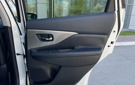 Nissan Murano, 2017 год, 2 300 000 рублей, 14 фотография