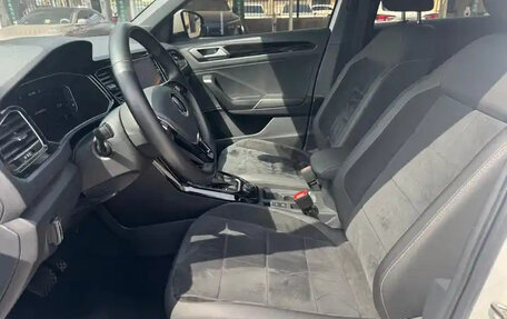 Volkswagen T-Roc I, 2022 год, 2 068 810 рублей, 7 фотография