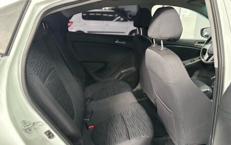 Hyundai Solaris II рестайлинг, 2015 год, 1 057 000 рублей, 16 фотография