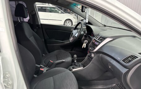 Hyundai Solaris II рестайлинг, 2015 год, 1 057 000 рублей, 17 фотография